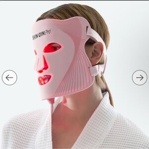 SKIN GYM LED PRO LIGHT THERAPY MASK